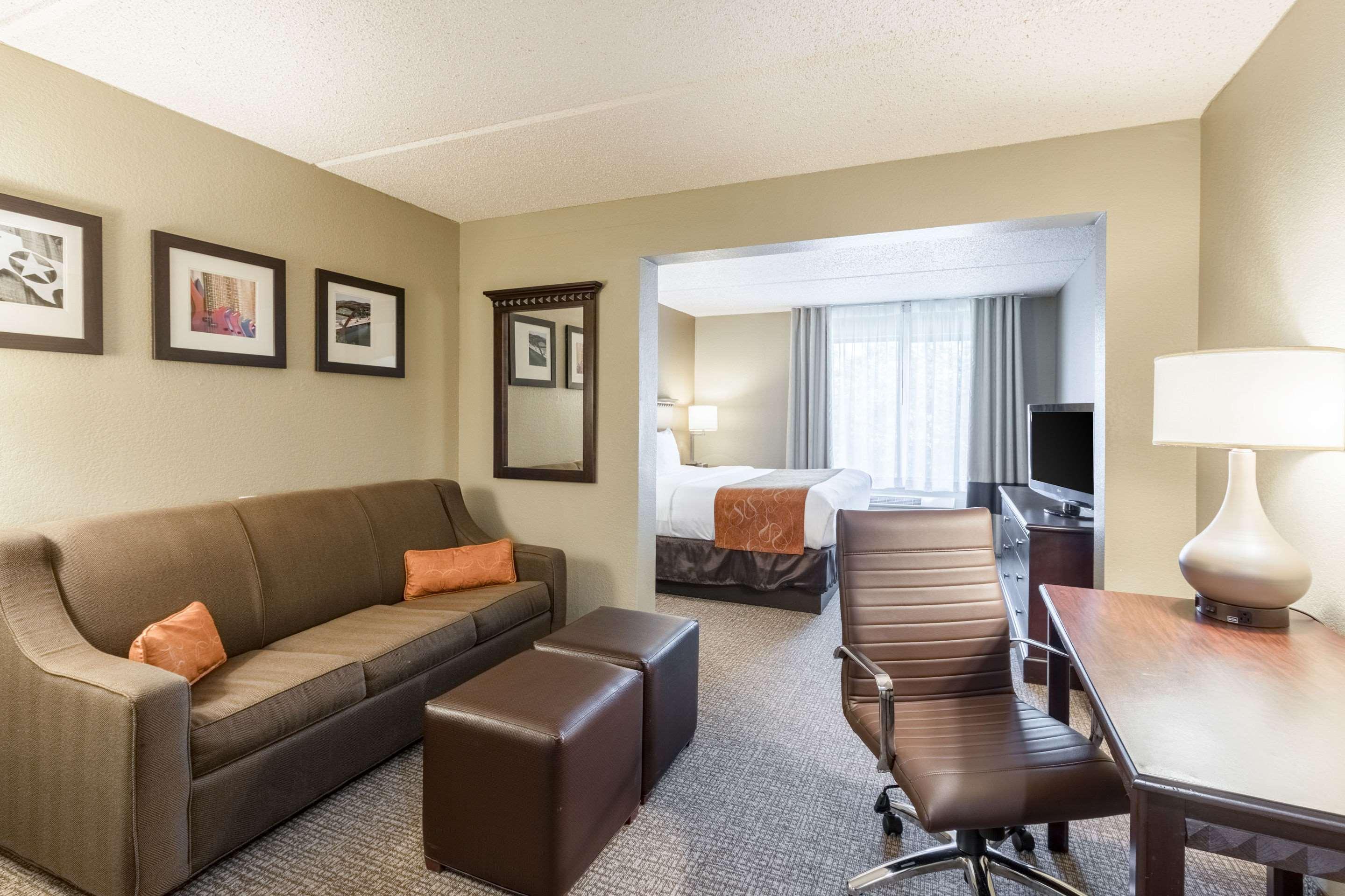 Comfort Suites Austin Airport Zewnętrze zdjęcie